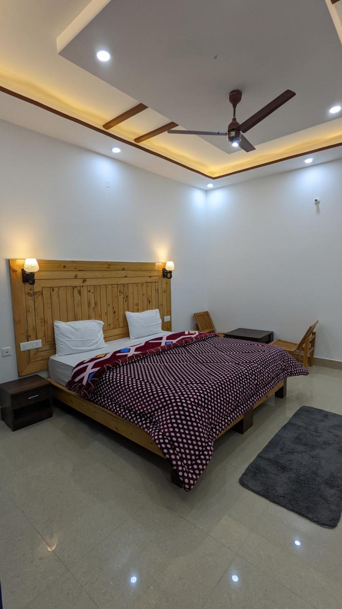 Hotel Himalayan Foxhole Chakrata Room photo