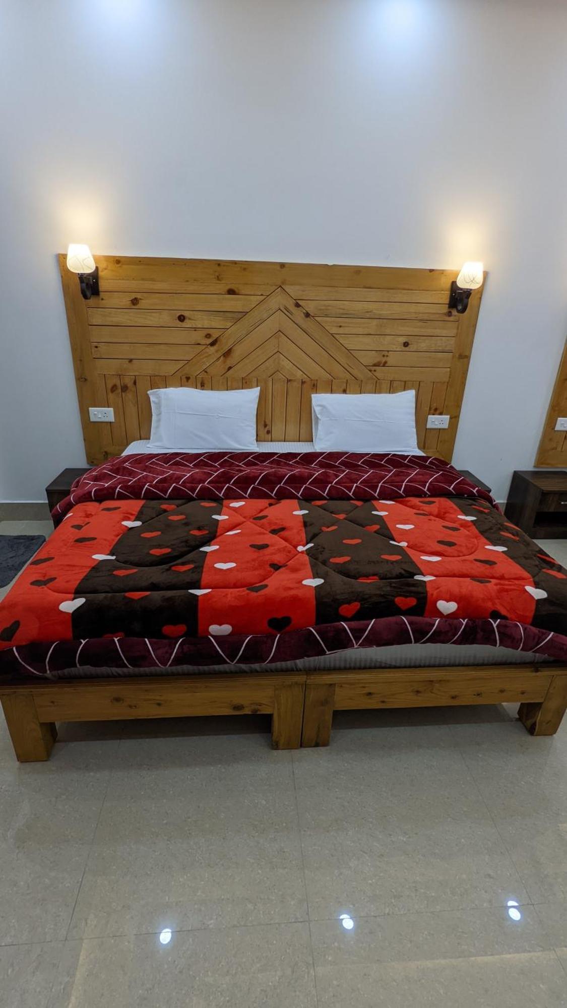 Hotel Himalayan Foxhole Chakrata Room photo