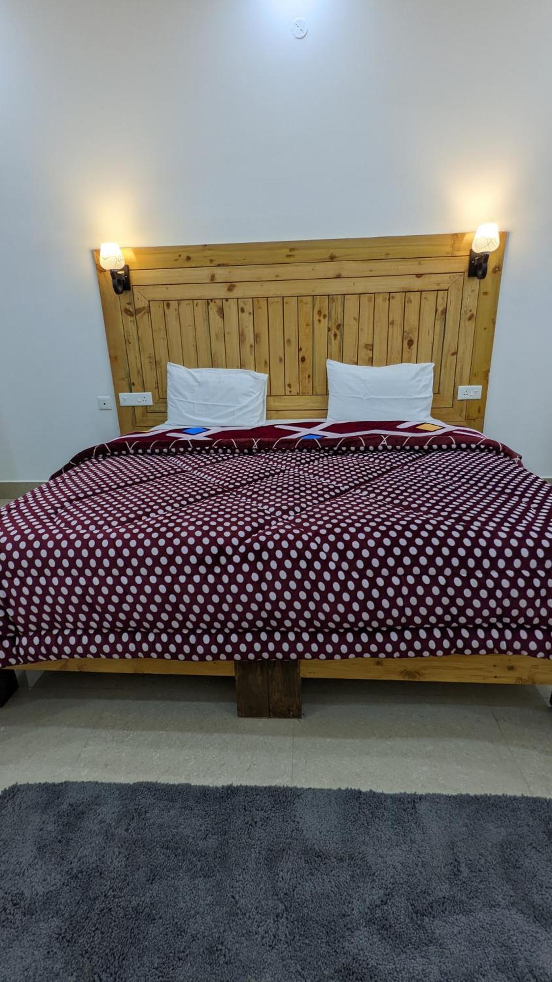 Hotel Himalayan Foxhole Chakrata Room photo